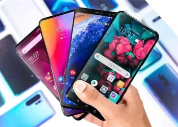 IT Ministry finalises Instalment plans for buying cell phones