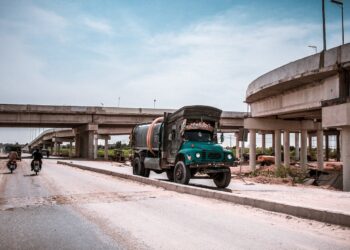 Trade resumes at Pak-Afghan border as Pakistan puts new visa rules on Hold