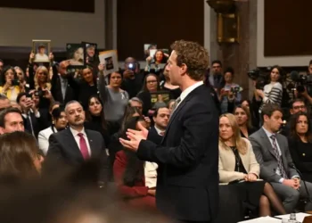 Mark-Zuckerberg-Apology