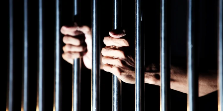 Fake Wing Commander identified as Zeeshan of Pakistan Air Force Caught in Karachi