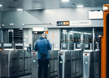 Immigration to speed up at Lahore airport with e-gates, extra counters