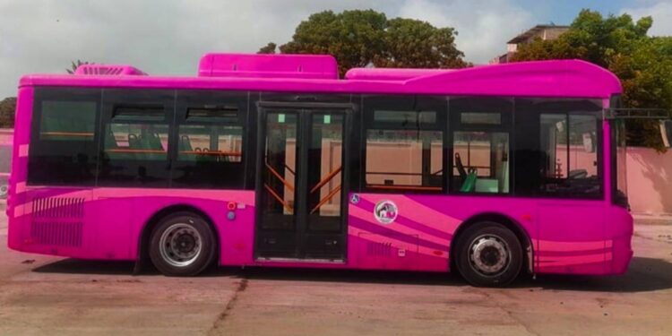 Several injured in Karachi Pink bus fire incident