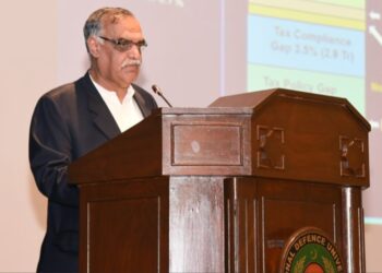 FBR chief seeks early retirement