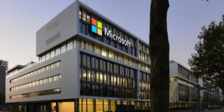 Microsoft glitch halts operations for companies worldwide