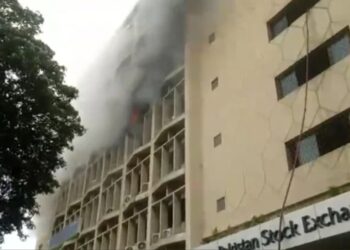 Fire at PSX building in Karachi extinguished