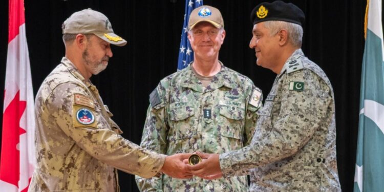 Pakistan Navy assumes command of multinational taskforce