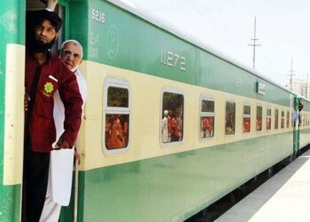 Pakistan Railways hikes fares of passenger trains [Check New Ticket Prices]