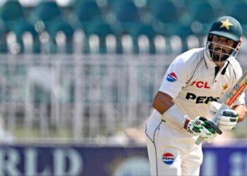 Pakistan sent in to bat first against Bangladesh in second Test