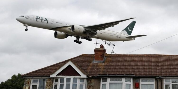 PIA offers Big Discount for Toronto Flights Tickets; Details inside