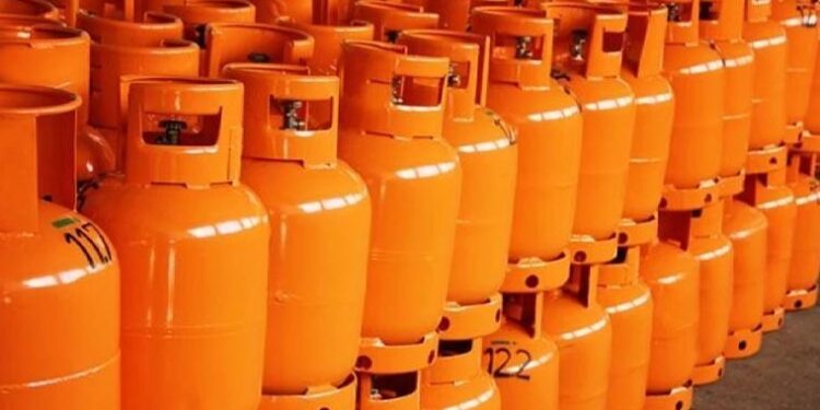 Pakistan increases LPG prices for October 2024 [Check New Rates]