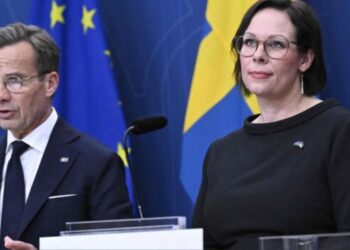 Take $34,000 and leave, Sweden tells immigrants