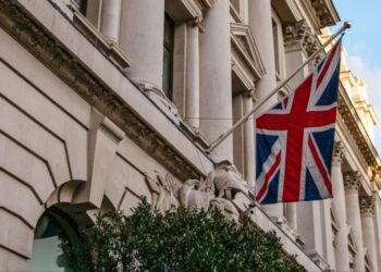 Top UK universities offering academic courses for Pakistani students