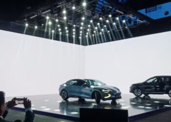Electric vehicles will account for up to half of auto sales by 2030: BYD Pakistan