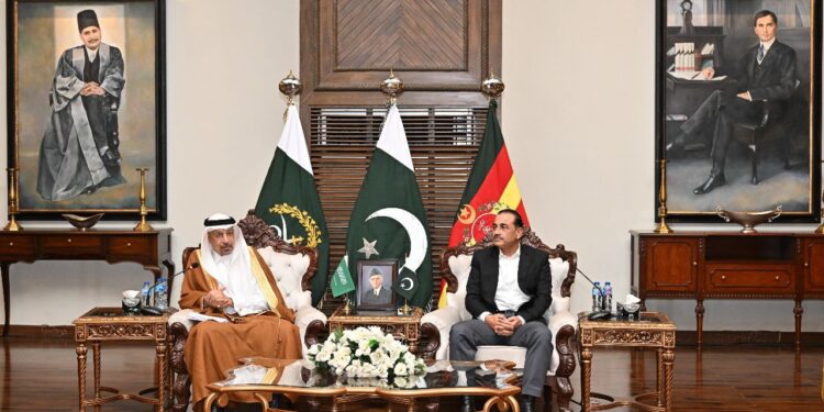 Saudi Investment Minister, COAS Asim Munir discuss strategic partnership, cooperation: ISPR