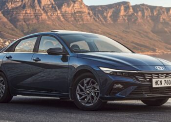 Hyundai Elantra Hybrid 2025 launch price, features and booking details