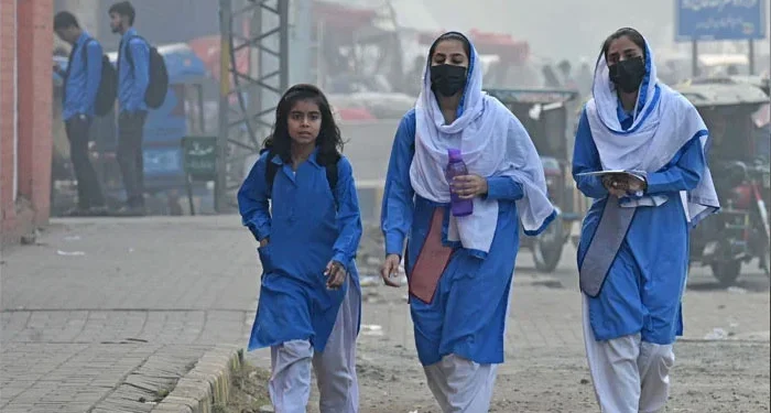Punjab announces new school timings from next week amid increasing smog