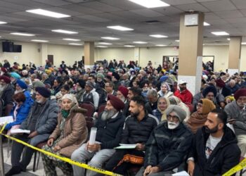 India’s Modi, Canada’s Trudeau condemn violence at Hindu temple near Toronto