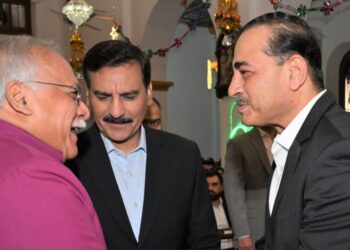 COAS emphasizes inclusivity, national unity during Christmas church visit