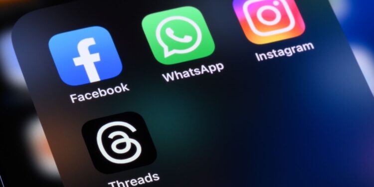 WhatsApp, Instagram recover after global outage