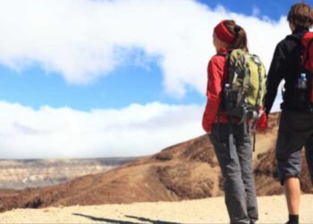 Foreign tourists robbed in Sindh