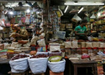 Inflation drops to 4.1% in December