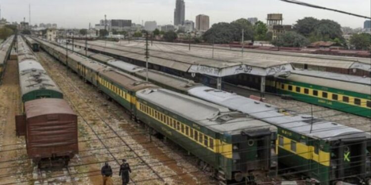 Thar coal railway project to finish by year-end