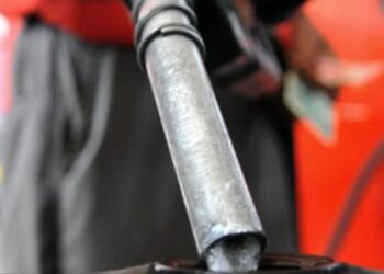 Petrol price drops after long pause
