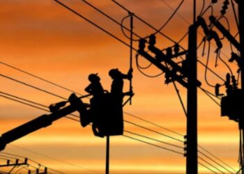 Privatization Commission takes charge of major DISCOs