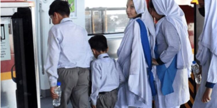 Free public transport for seniors and students in Punjab