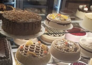 Tehzeeb Bakers face backlash over spoiled cake