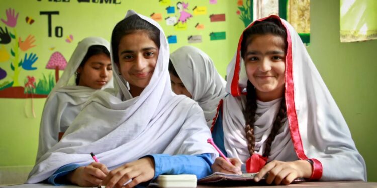 Balochistan reopens 1400 schools