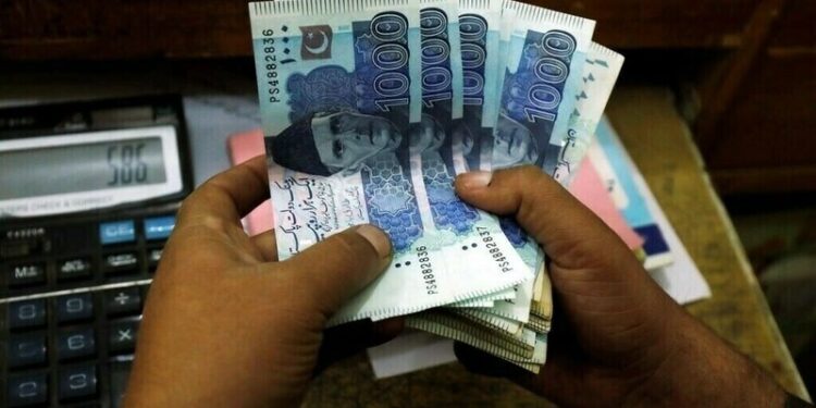 Punjab govt raises minimum wage to Rs40000