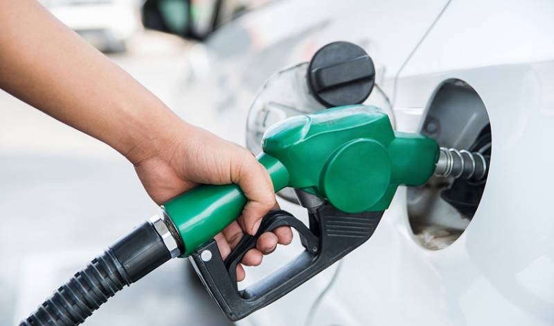 Petrol prices expected to rise in Pakistan for next two weeks