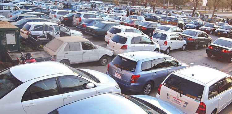 Karachi police intensify crackdown on parking mafia
