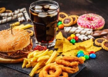 UAE Schools ban soft drinks, chocolate, and chips