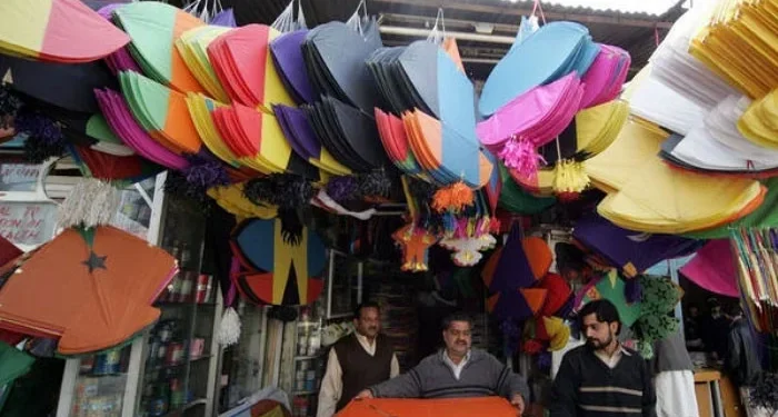 Basant Buzz: 400000 kites sold in Lahore on day one
