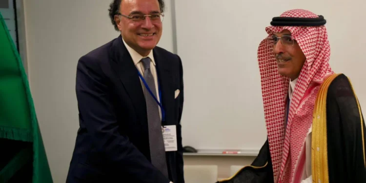 Saudi Arabia to provide 3 billion support to Pakistan