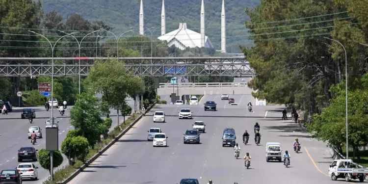 Islamabad and Rawalpindi restore transport terminals partially