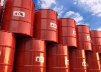 Govt cuts kerosene price by Rs63.60 per litre