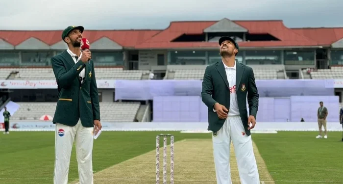 Pakistan choose to bowl first after winning the toss in the second test