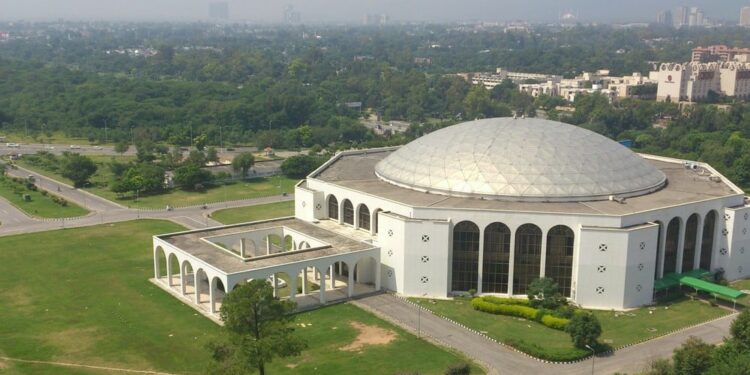 CDA reviews international designs for new convention center in Islamabad